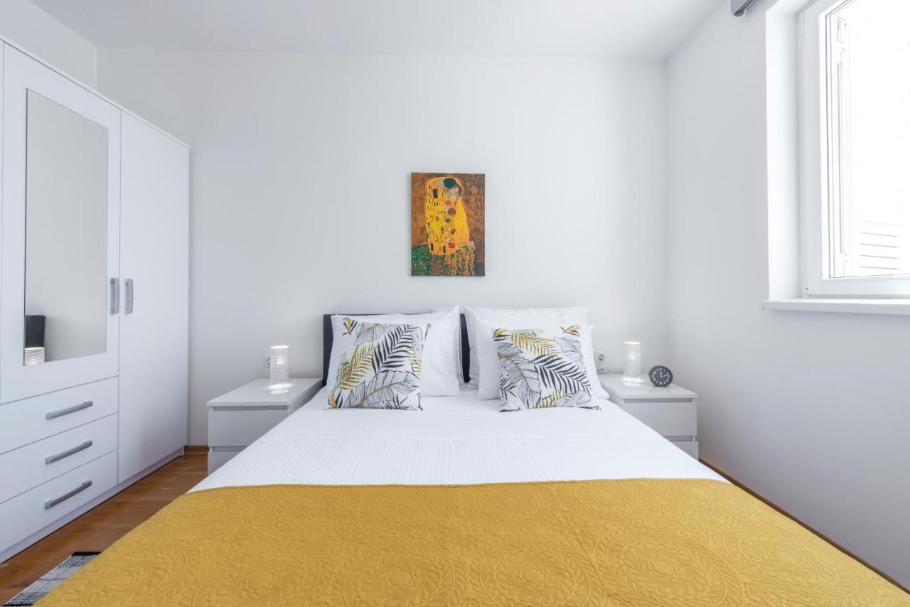 Fortuna Apartment Дубровник Екстериор снимка